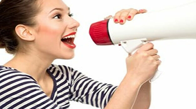 Weer een moedige vrouw die haar mond open doet