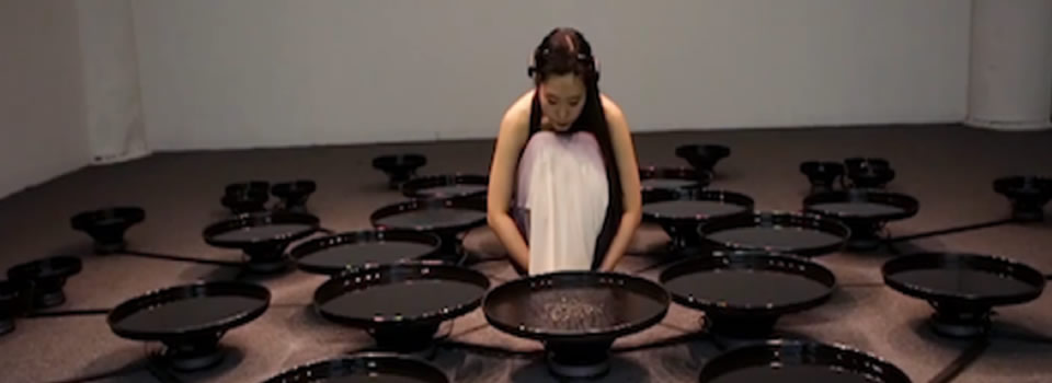 This Amazing Artist Uses Emotional Brain Waves To Manipulate Water