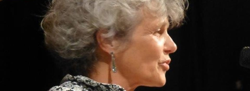 Landed | Lisette Thooft | TEDxArnhem