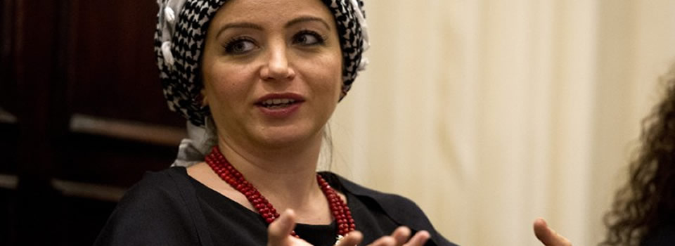 Jonge Syrische vrouw verkozen tot “journalist van het jaar”