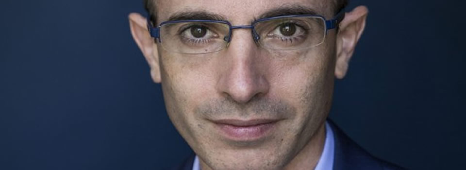 Yuval Noah Harari in gesprek met Adriaan van Dis