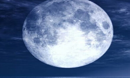 The Moon Landing Hoax: Evidence That We Never Went to the Moon